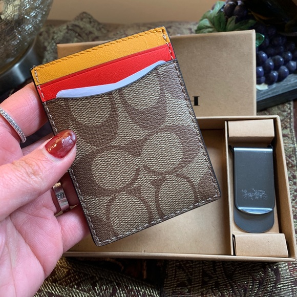 Authentic COACH 3 in 1 coated signature leather card case/ money clip - Picture 4 of 9